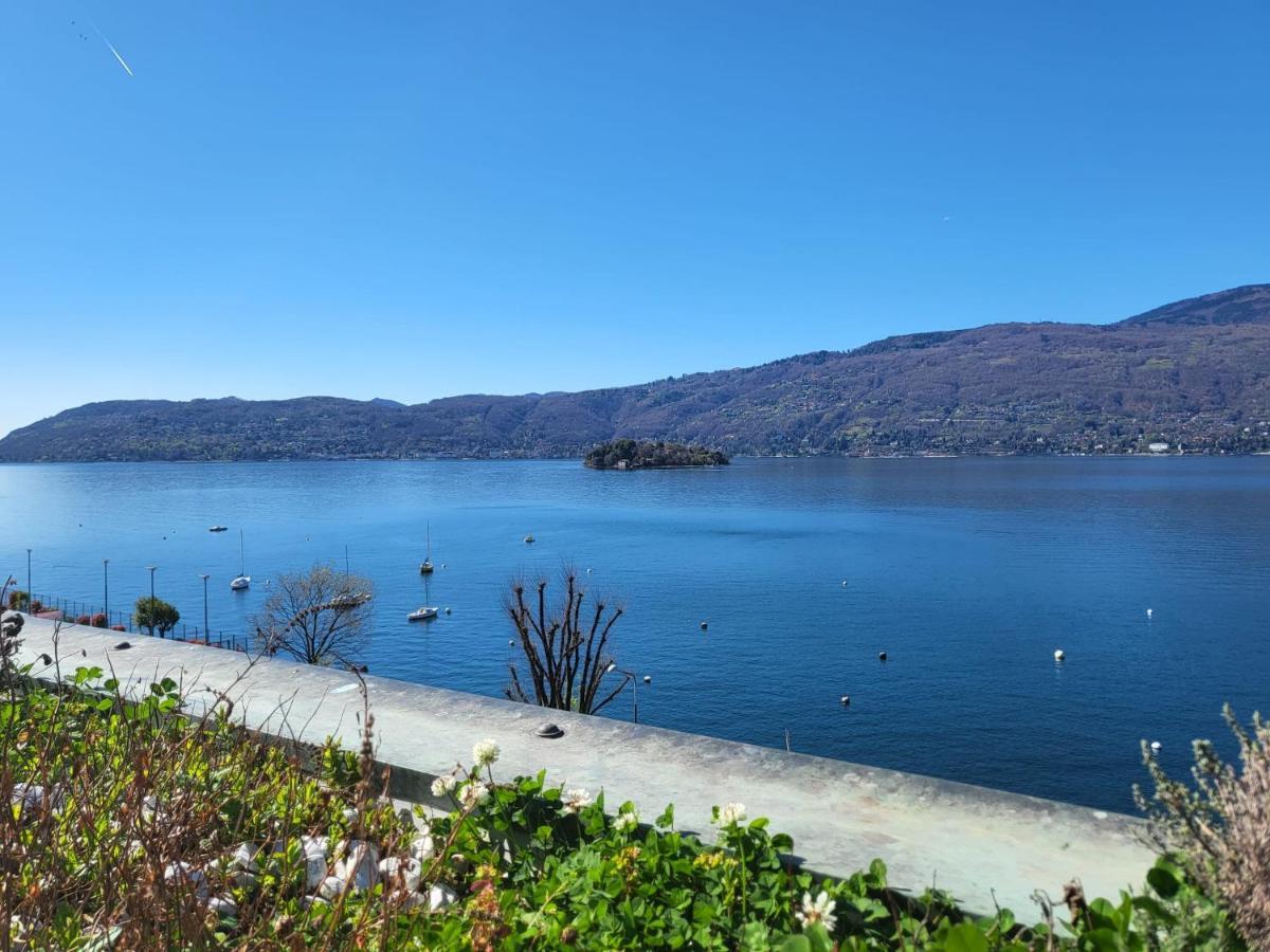 Apartmán Attico Dei Castelli Verbania Exteriér fotografie
