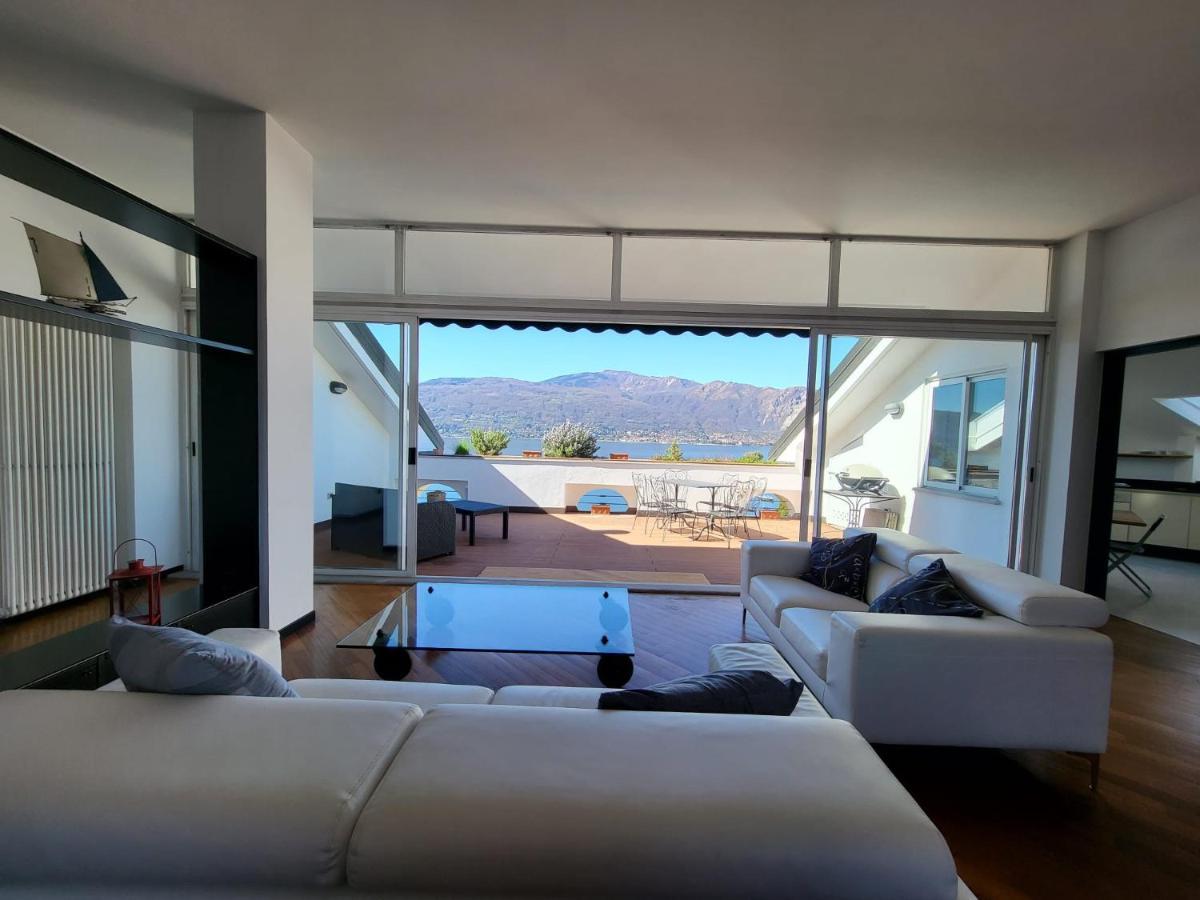 Apartmán Attico Dei Castelli Verbania Exteriér fotografie