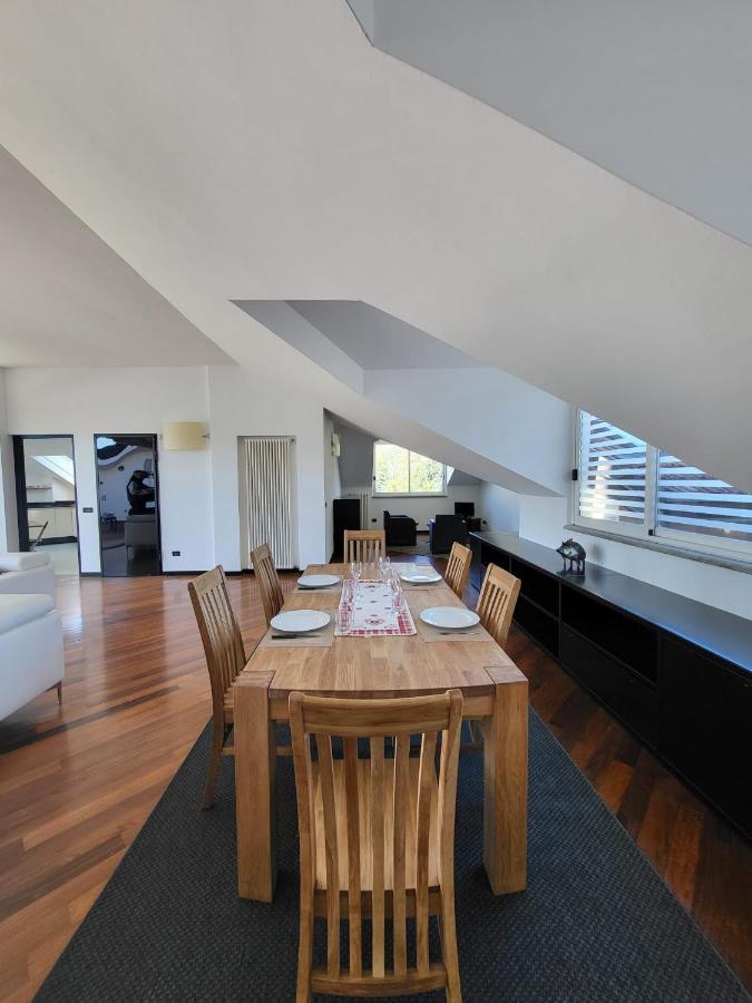 Apartmán Attico Dei Castelli Verbania Exteriér fotografie