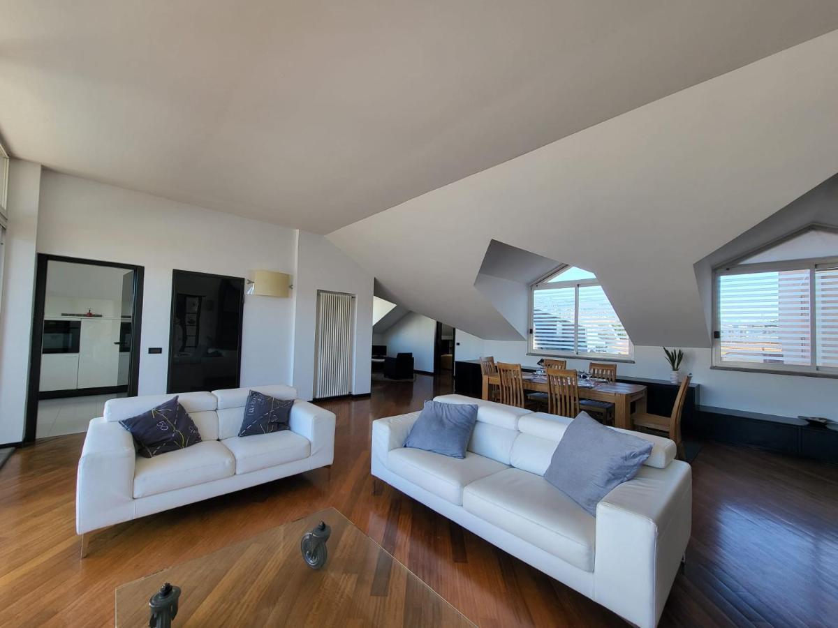 Apartmán Attico Dei Castelli Verbania Exteriér fotografie